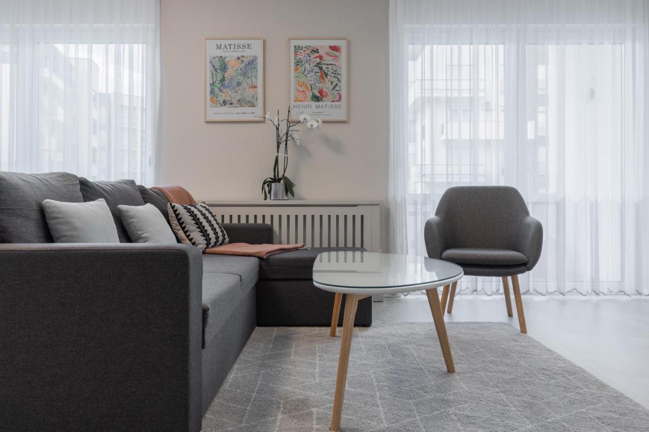 פרישטינה Bleri Apartment, 2 Bedroom, Free Parking מראה חיצוני תמונה