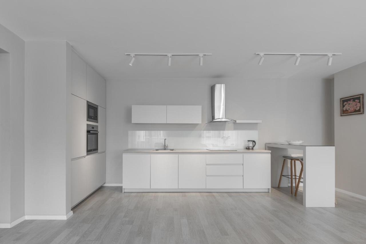 פרישטינה Bleri Apartment, 2 Bedroom, Free Parking מראה חיצוני תמונה